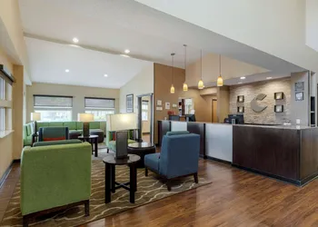 Comfort Suites DFW Airport hotel thumbnail 7