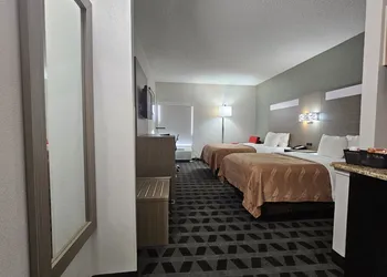 Quality Inn & Suites Irving DFW Airport South hotel thumbnail 4