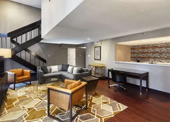 DoubleTree by Hilton Dallas Near the Galleria hotel thumbnail 8