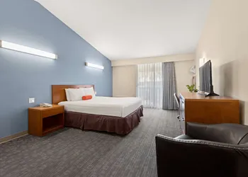 Good Nite Inn - Redwood City hotel thumbnail 8