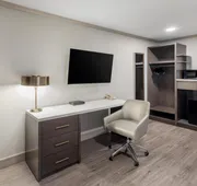 Best Western Plus Executive Suites hotel detail image 7