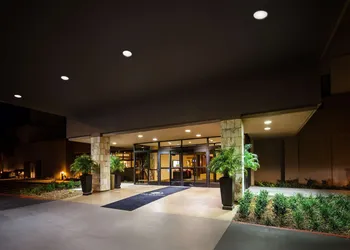 DoubleTree by Hilton San Francisco Airport hotel thumbnail 4
