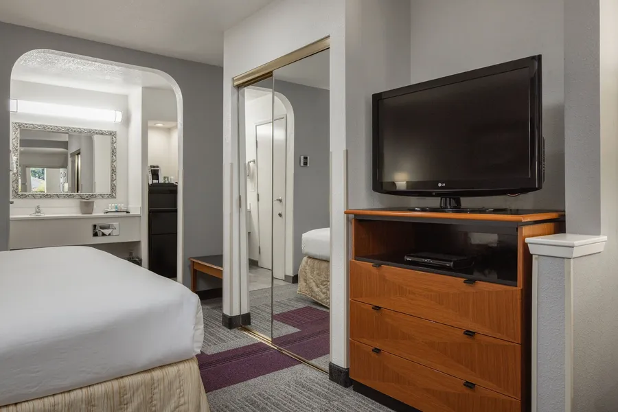 Atherton Park Inn & Suites hotel detail image 6