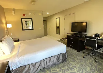 Country Inn & Suites by Radisson, San Carlos, CA hotel thumbnail 7