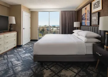 Embassy Suites by Hilton San Francisco Airport Oyster Point hotel thumbnail 7
