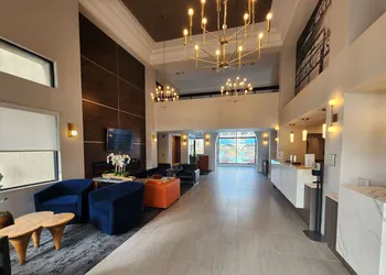 La Quinta Inn & Suites by Wyndham San Francisco Airport West hotel thumbnail 5