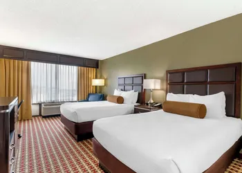 Best Western Plus Grosvenor Airport Hotel hotel thumbnail 7