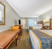 Econo Lodge Daytona Beach - Speedway hotel detail image 4