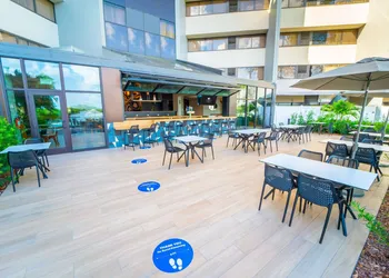 DoubleTree by Hilton Tampa Rocky Point Waterfront hotel thumbnail 2