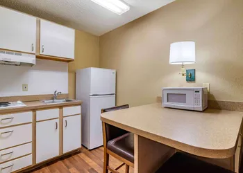 Extended Stay America Select Suites Tampa Brandon hotel thumbnail 4