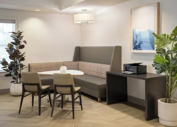 Residence Inn by Marriott Tampa Westshore/Airport hotel thumbnail 4