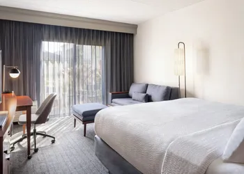 Courtyard by Marriott Tampa Westshore/Airport hotel thumbnail 6