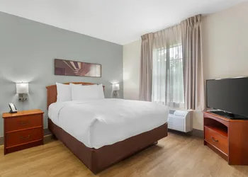 MainStay Suites Tampa Moffitt-USF hotel thumbnail 7