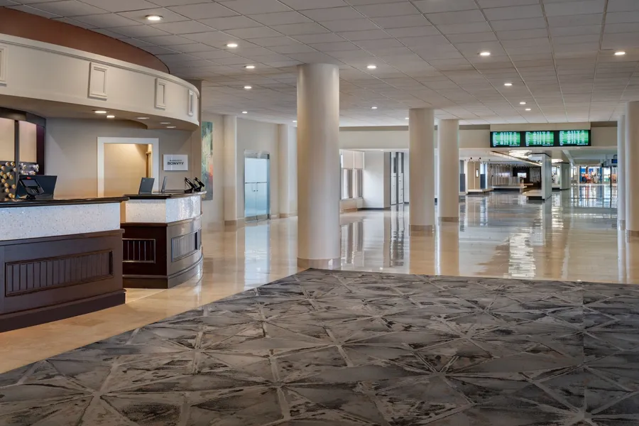 Tampa Airport Marriott hotel detail image 2
