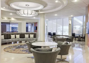 Tampa Airport Marriott hotel thumbnail 3