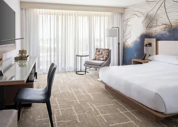 Tampa Airport Marriott hotel thumbnail 7