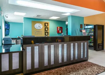 Comfort Suites Tampa - Brandon hotel thumbnail 5