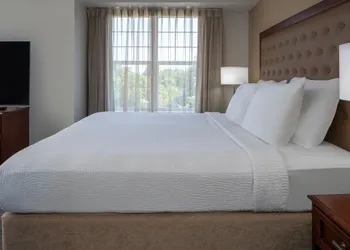 Residence Inn Charleston Riverview hotel thumbnail 6