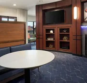 Courtyard Minneapolis St. Paul/Roseville by Marriott hotel detail image 7