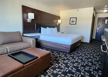 Comfort Inn & Suites Shakopee Downtown Area hotel thumbnail 6