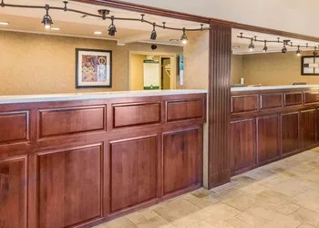 Quality Inn & Suites Sevierville - Pigeon Forge hotel thumbnail 2