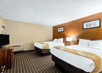 Quality Inn & Suites Sevierville - Pigeon Forge hotel thumbnail 4