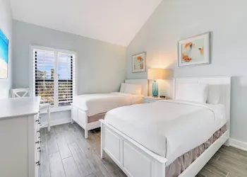 South Seas hotel thumbnail 5