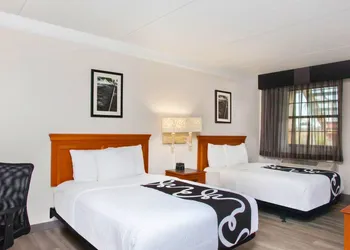 Baymont by Wyndham Fort Myers Central hotel thumbnail 7