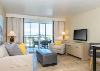 DiamondHead Beach Resort hotel thumbnail 8