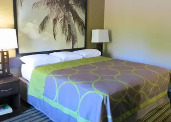 Stay Inn & Suites hotel thumbnail 8