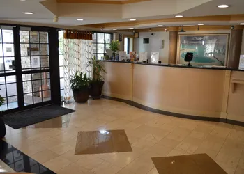 Americas Best Value Inn Ft. Myers hotel thumbnail 2