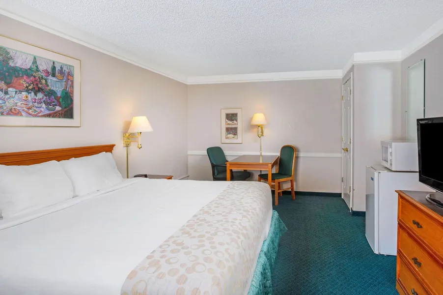 Days Inn by Wyndham Reno hotel detail image 6