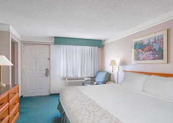 Days Inn by Wyndham Reno hotel thumbnail 7