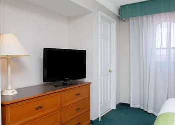 Days Inn by Wyndham Reno hotel thumbnail 8