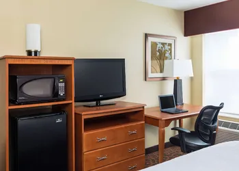 Hampton Inn Minneapolis/Burnsville hotel thumbnail 5