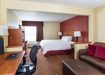 Hampton Inn Minneapolis/Burnsville hotel thumbnail 7