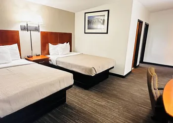Quality Inn St. Paul-Minneapolis-Midway hotel thumbnail 7