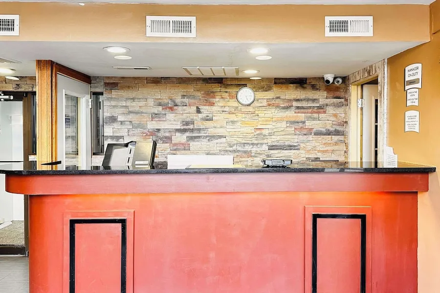 Quality Inn St. Paul-Minneapolis-Midway hotel detail image 2