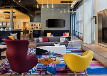 Aloft Minneapolis hotel thumbnail 3