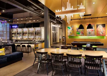 Aloft Minneapolis hotel thumbnail 5