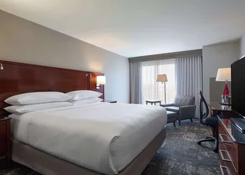 DoubleTree by Hilton Minneapolis Airport, MN hotel thumbnail 8