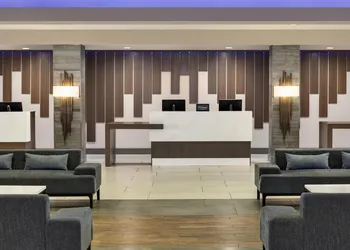 Doubletree by Hilton Bloomington - Minneapolis South hotel thumbnail 3