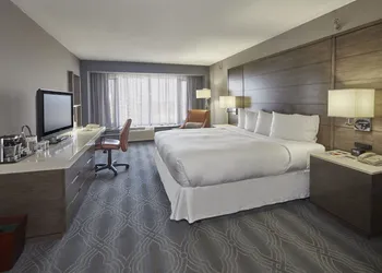Doubletree by Hilton Bloomington - Minneapolis South hotel thumbnail 8