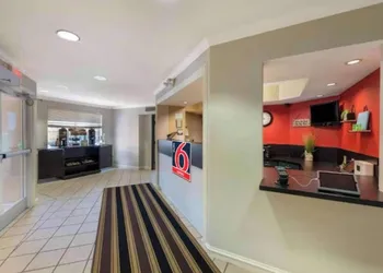 Studio 6 Extended Stay Minneapolis Airport Eagan North MN hotel thumbnail 2