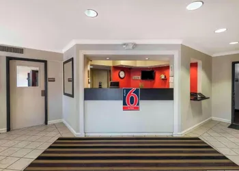 Studio 6 Extended Stay Minneapolis Airport Eagan North MN hotel thumbnail 3