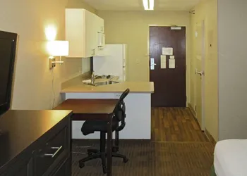 Suburban Studios Minneapolis Bloomington hotel thumbnail 6