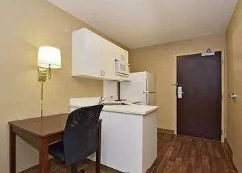 Suburban Studios Minneapolis Bloomington hotel thumbnail 8