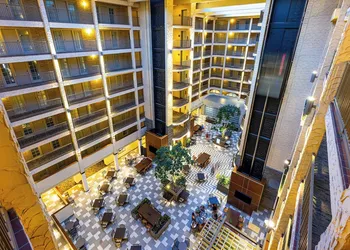 Embassy Suites by Hilton Minneapolis Bloomington Edina hotel thumbnail 7