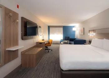 Holiday Inn Express Hotel & Suites Minneapolis-Minnetonka by IHG hotel thumbnail 4