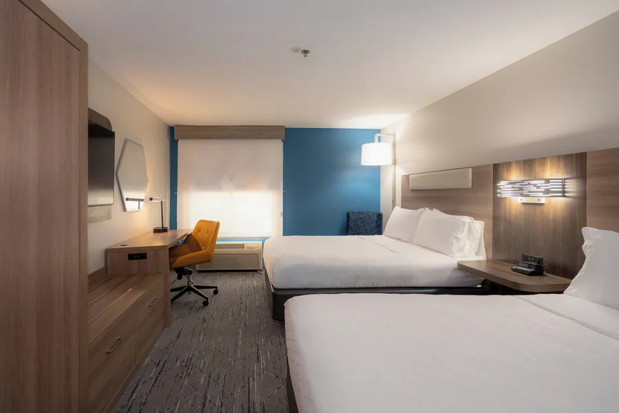Holiday Inn Express Hotel & Suites Minneapolis-Minnetonka by IHG hotel detail image 6